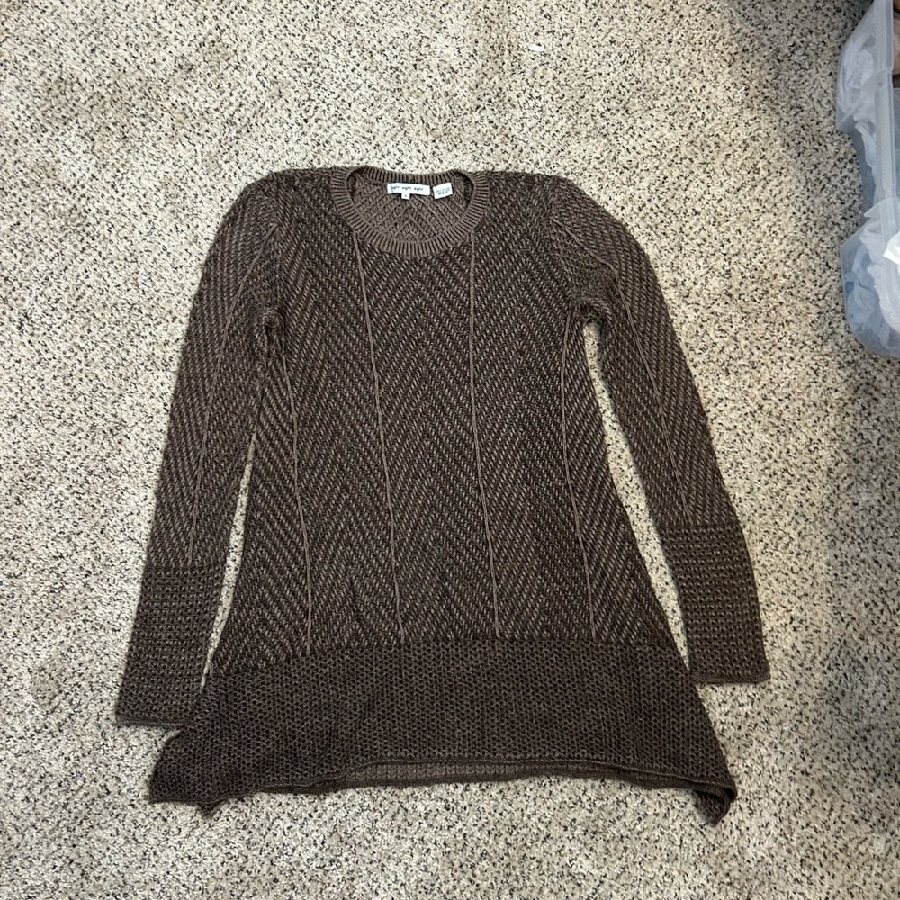 Sweater - Picture 1 of 3